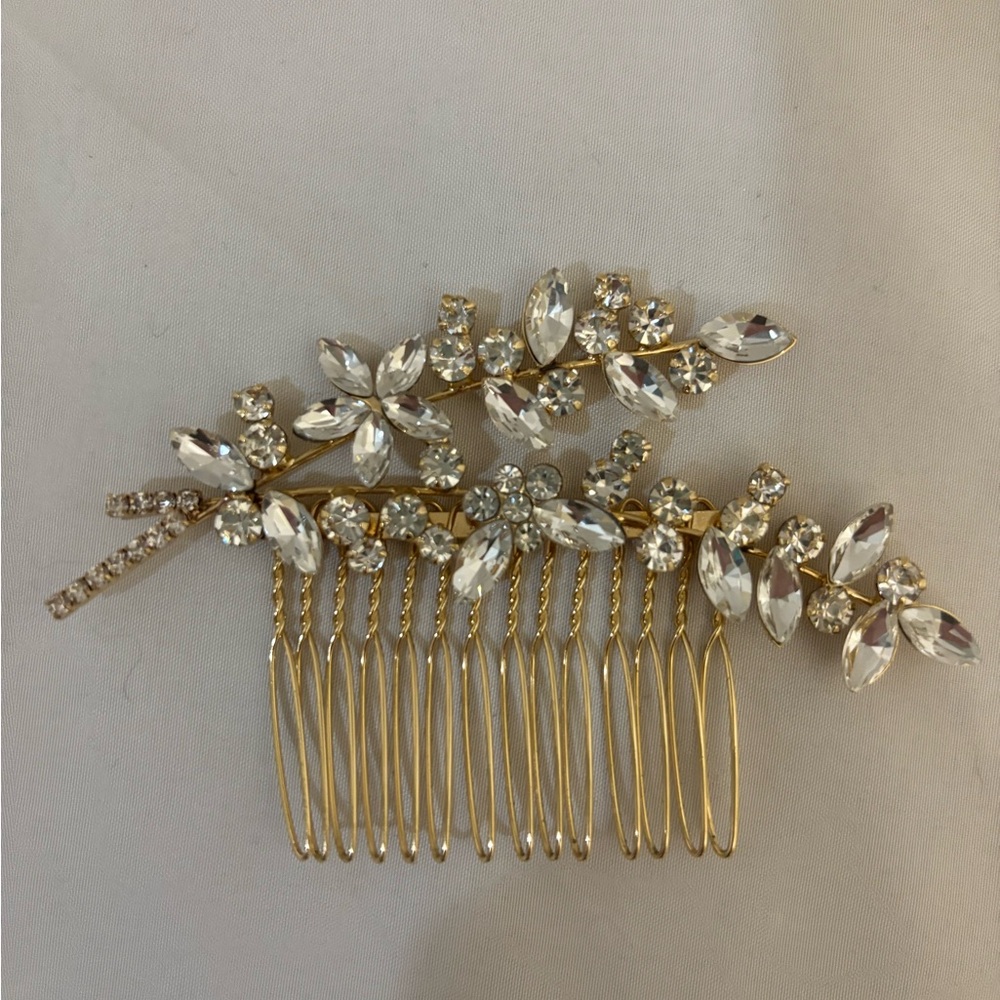 Azazie Hair Piece Comb Elegant Gold and Rhinestone Floral